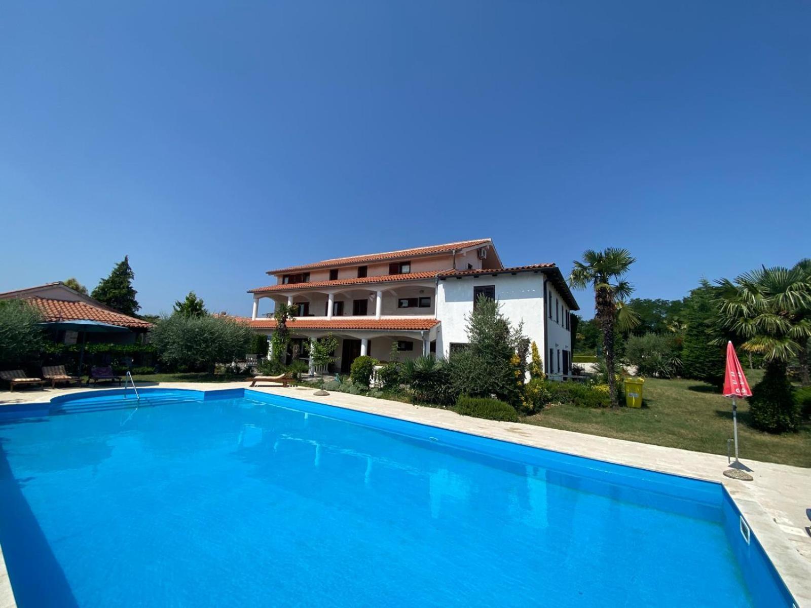 Apartments Aurelia Nova Vas  Exterior photo