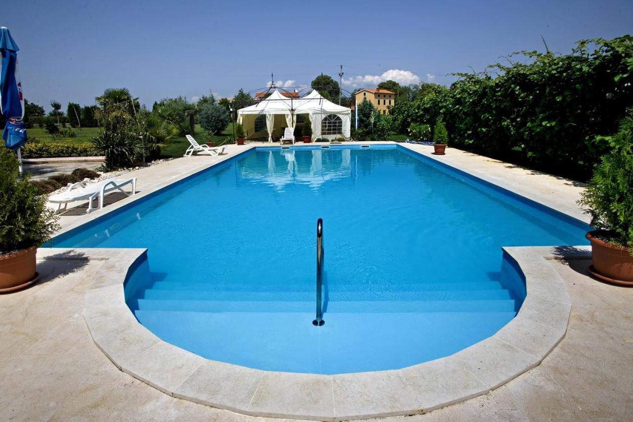 Apartments Aurelia Nova Vas  Exterior photo