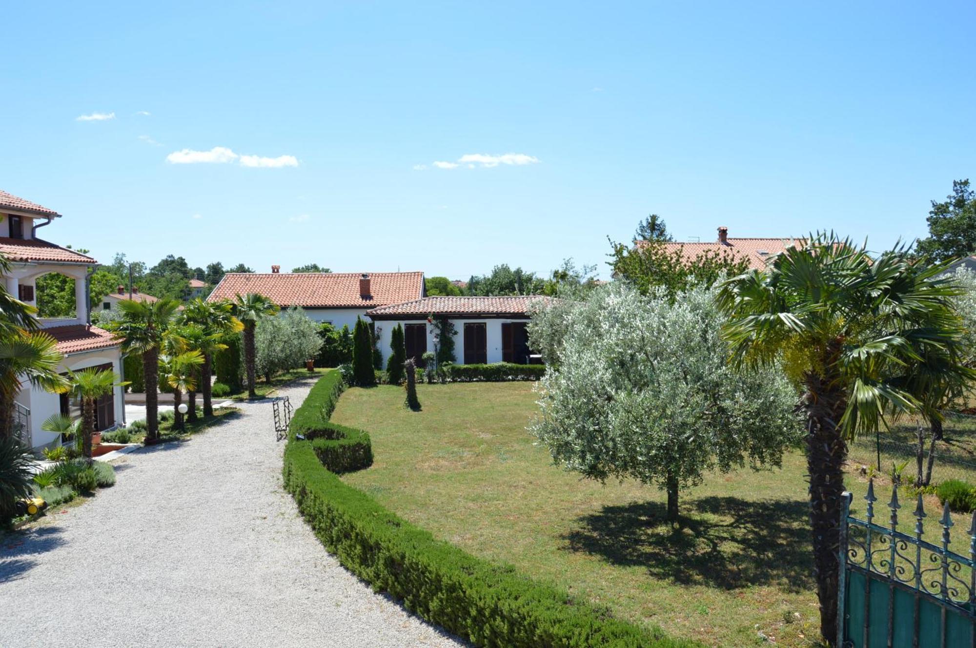 Apartments Aurelia Nova Vas  Exterior photo