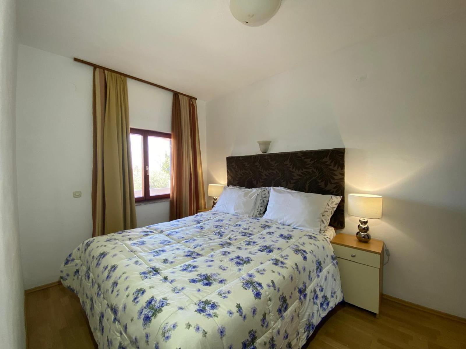 Apartments Aurelia Nova Vas  Exterior photo